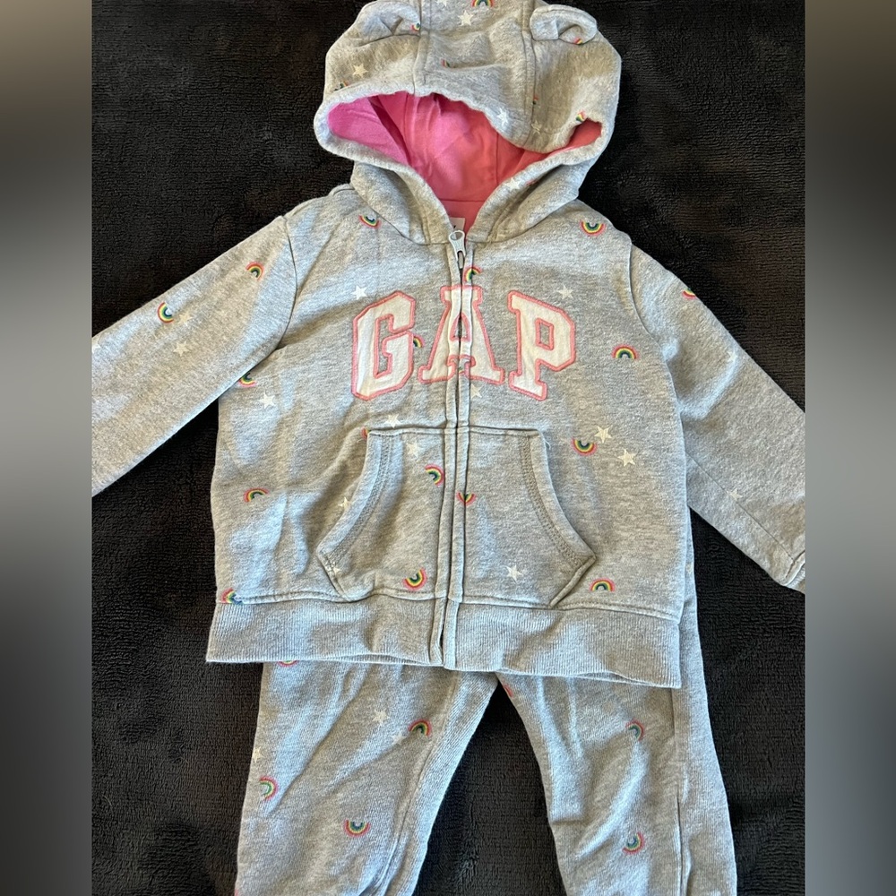 Baby Gap sweatsuit